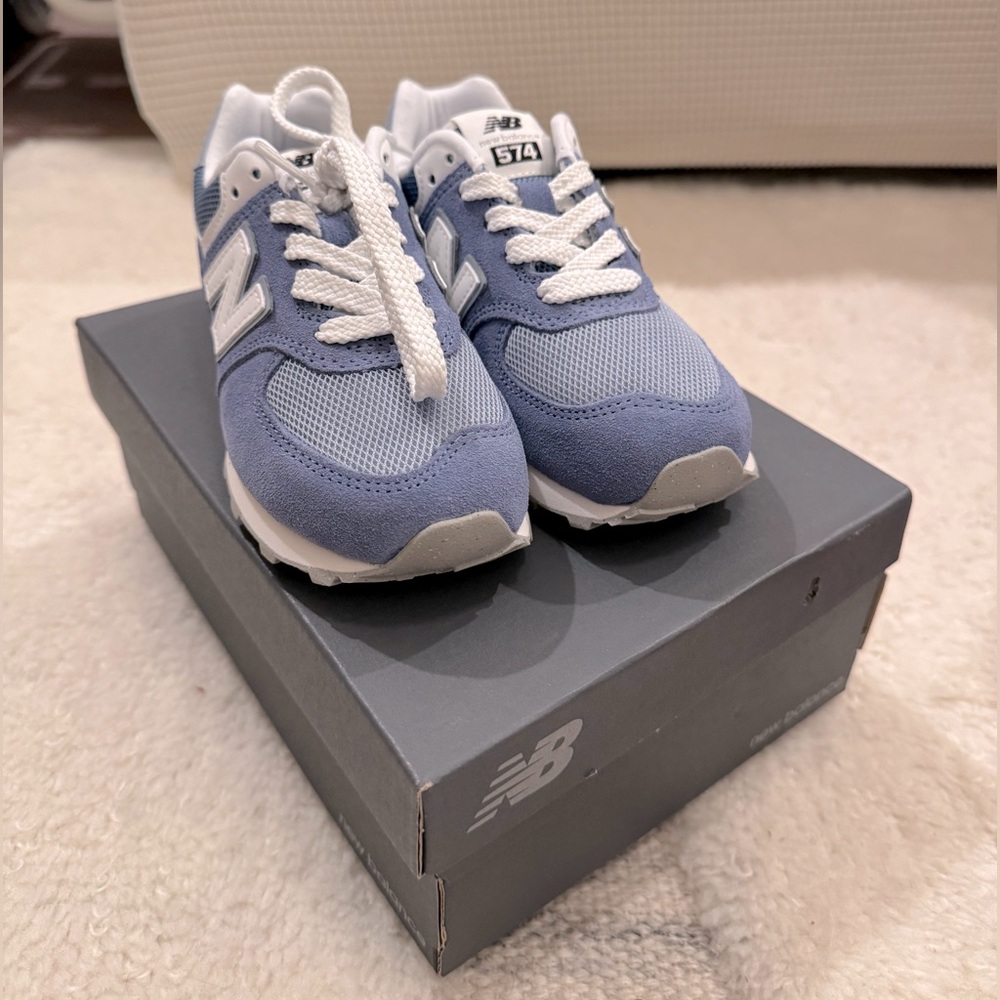 New balance kids 574 size 12 lace up tennis shoes blue/white
